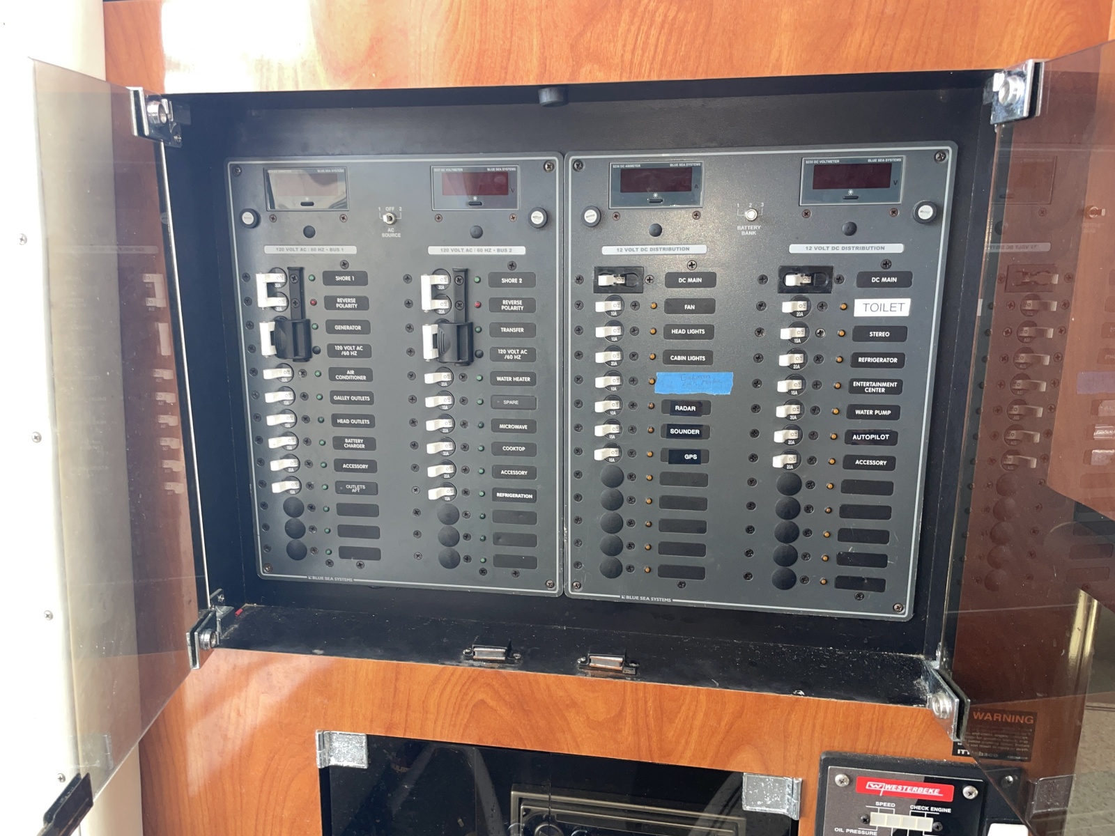 33' 2006 Fountain 33SFC