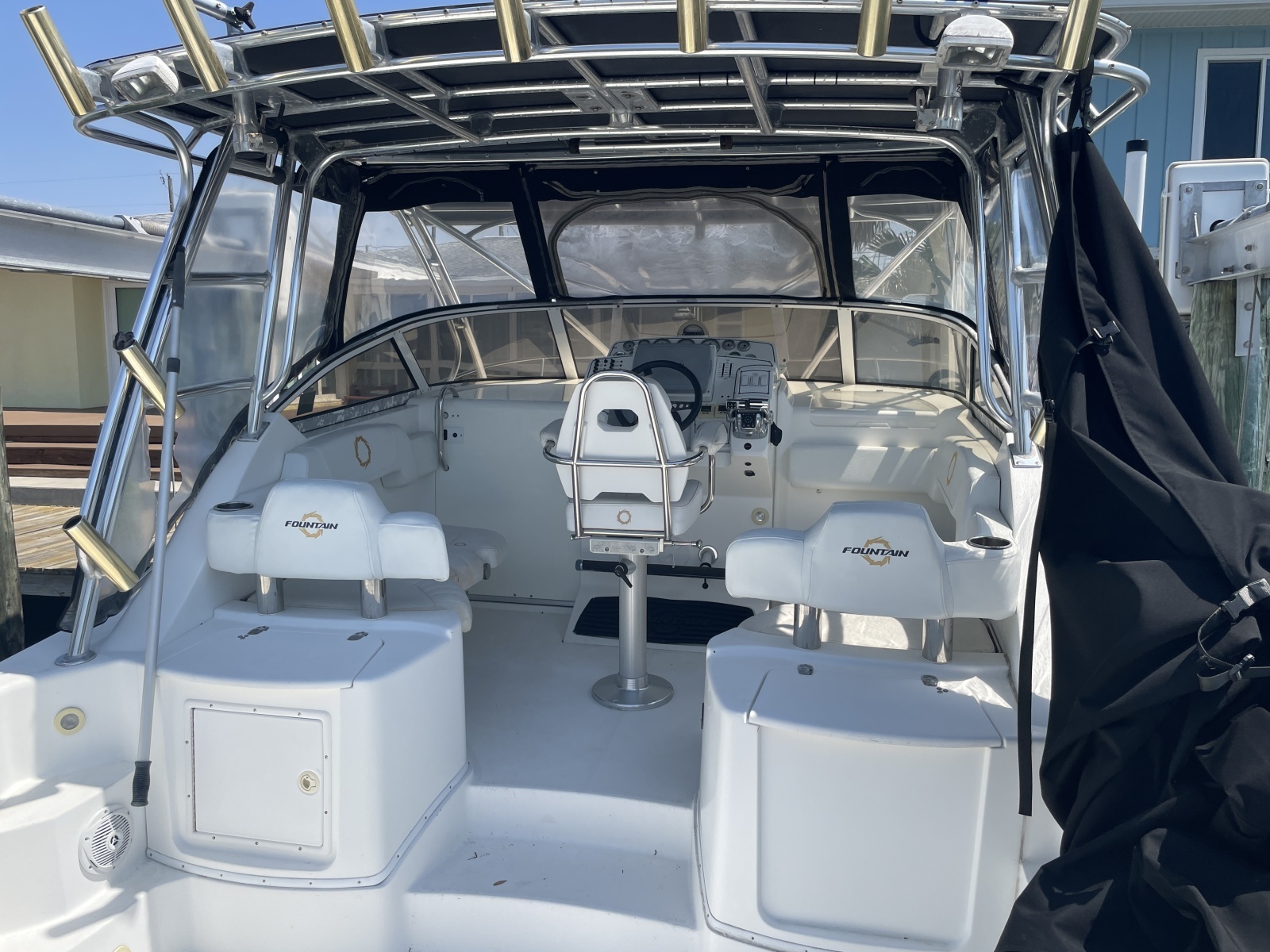 33ft Fountain Yacht For Sale