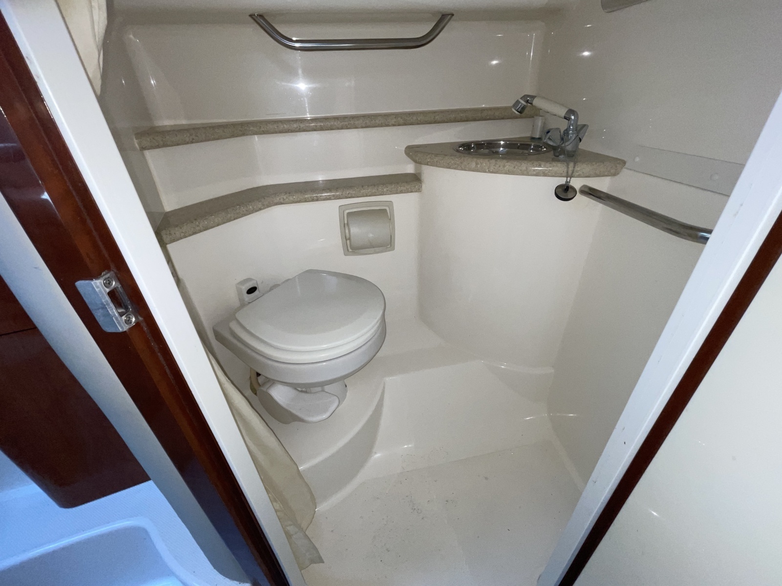 33ft Fountain Yacht For Sale