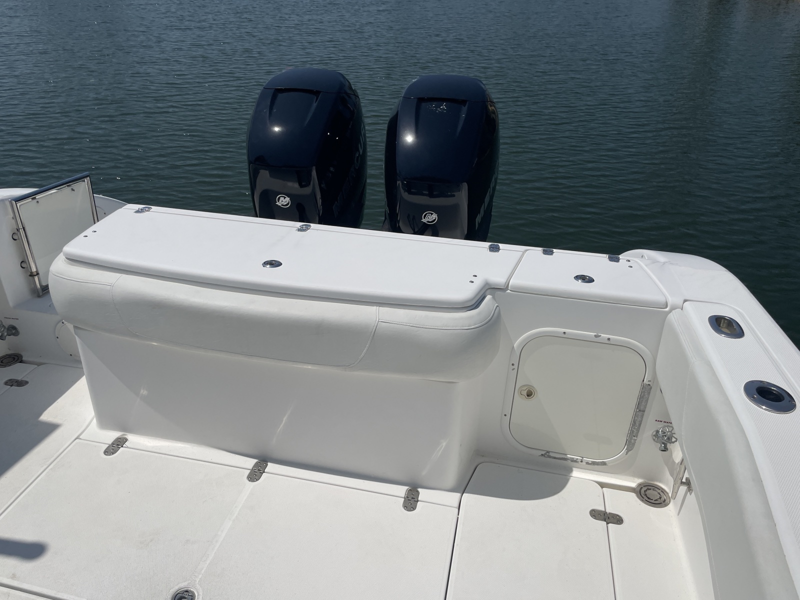 33' 2006 Fountain 33SFC