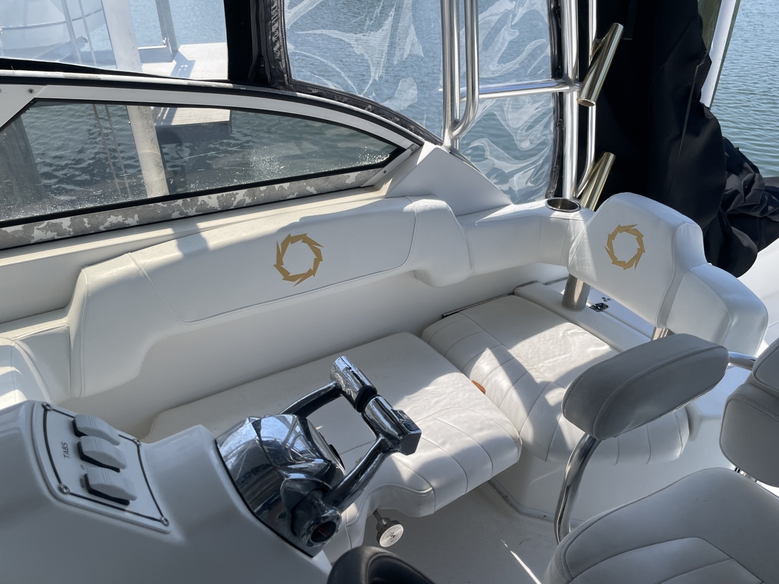 33ft Fountain Yacht For Sale