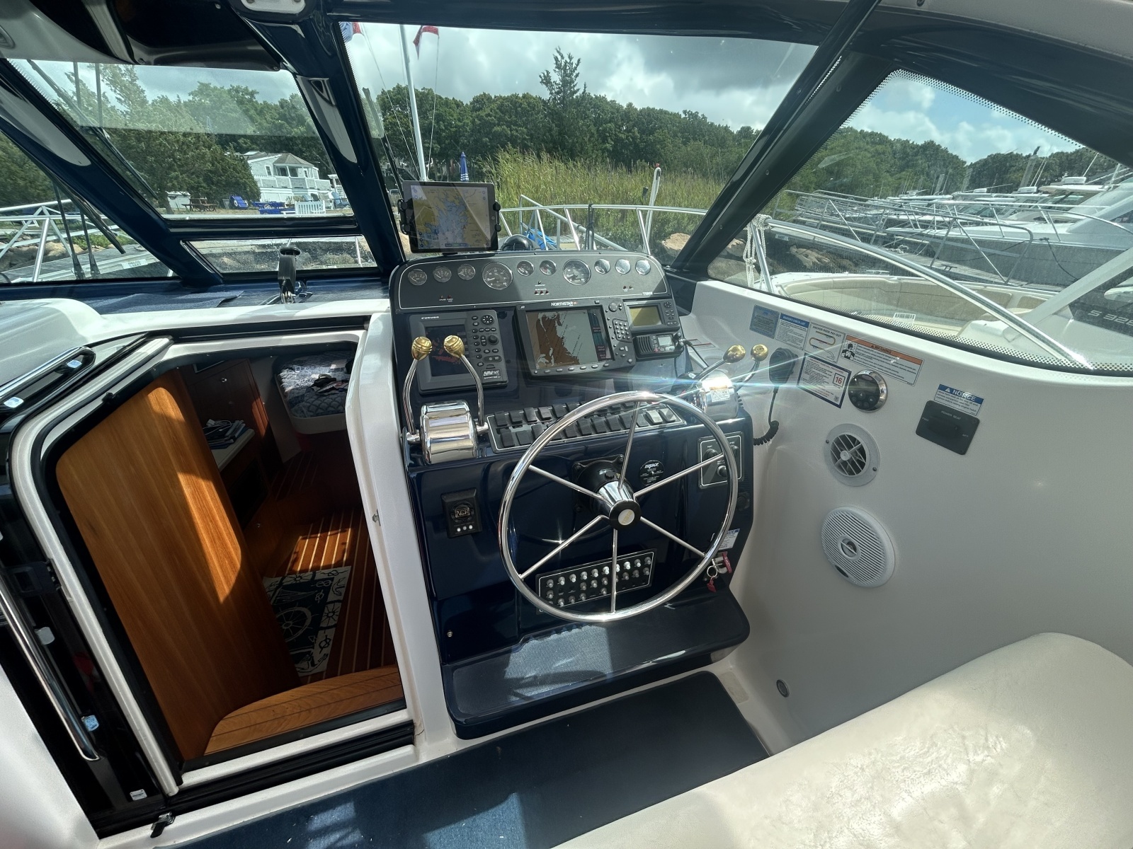 Blue Eyes 32ft Tiara Yachts Yacht For Sale