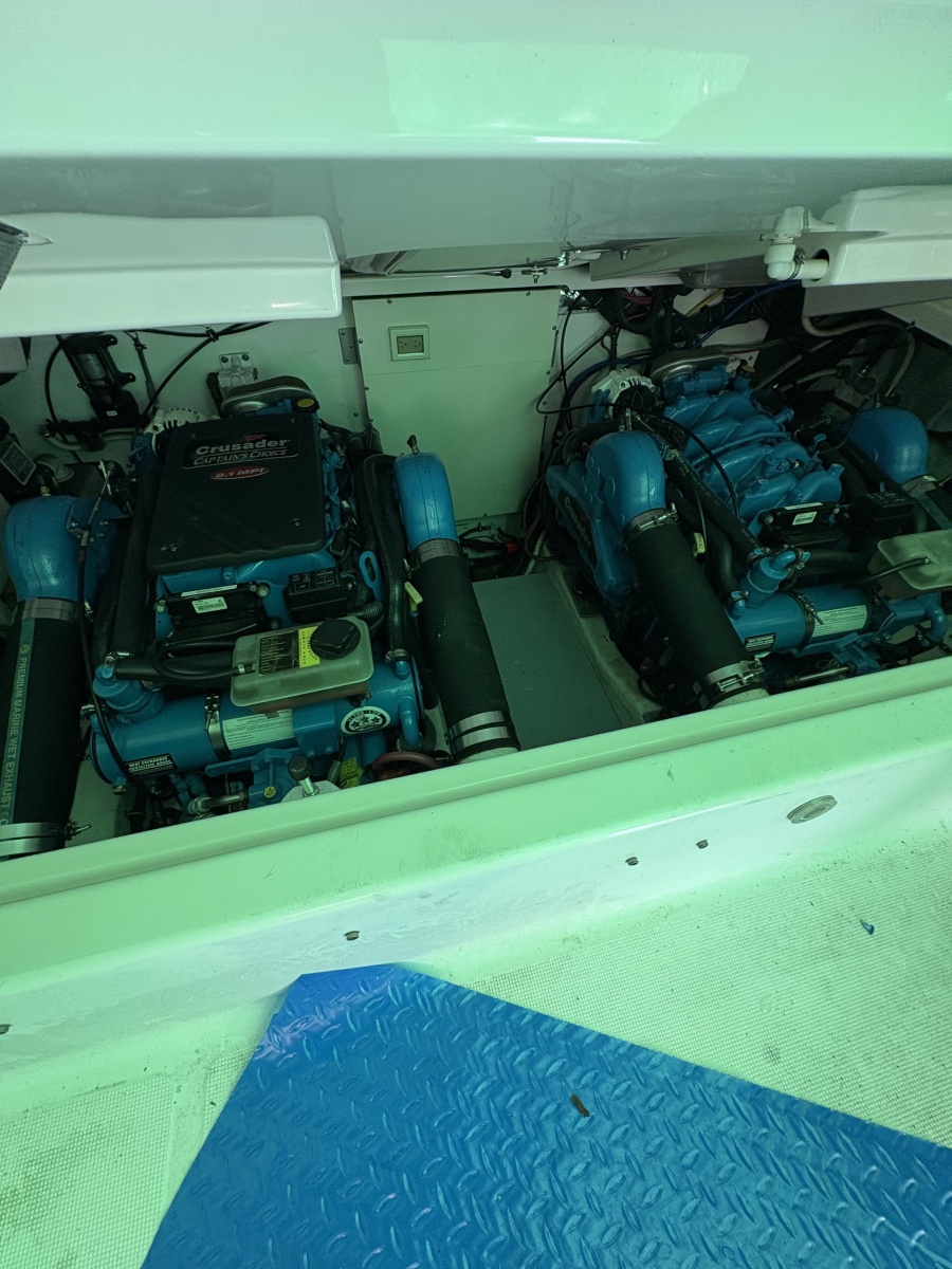 32' 2007 Tiara Yachts 3200 Open