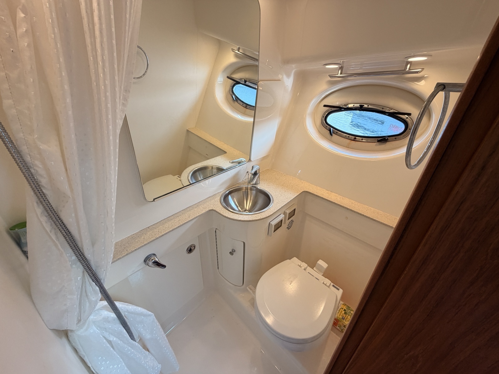 2007 Tiara Yachts 3200 Open
