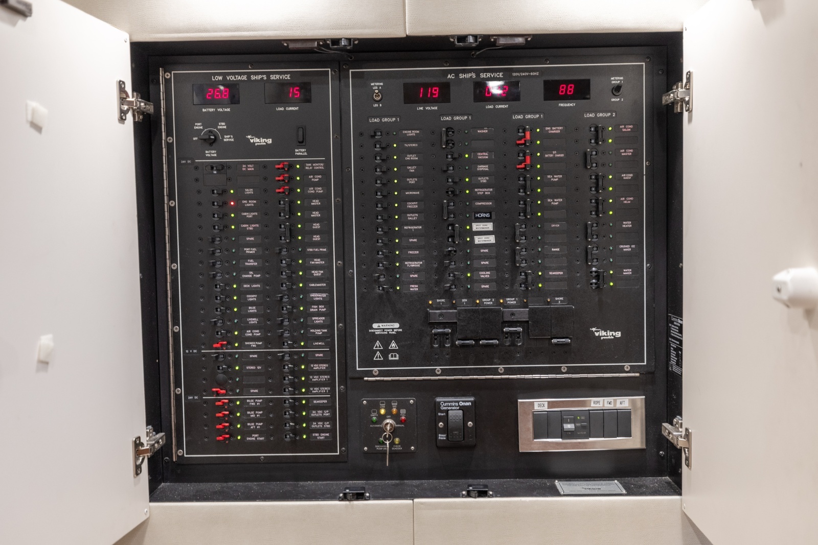 2018 52 Viking Sport Tower Wild Eagle Salon Breaker Panel (1)