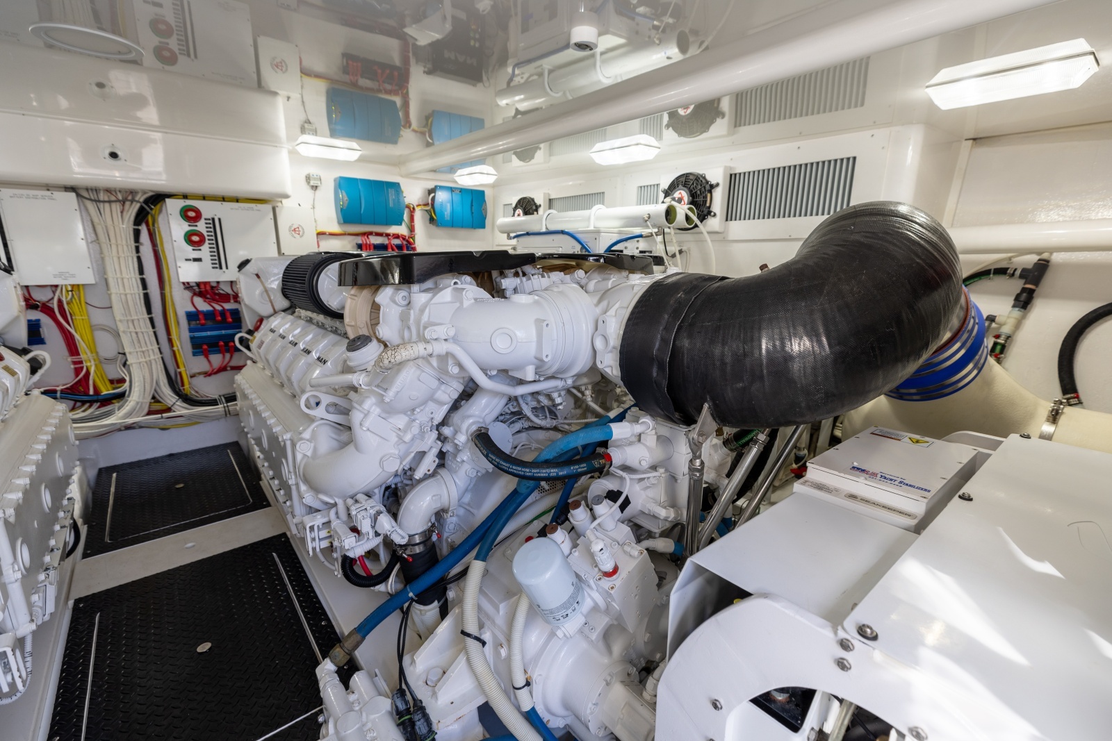 2018 52 Viking Sport Tower Wild Eagle Engine Room (6)