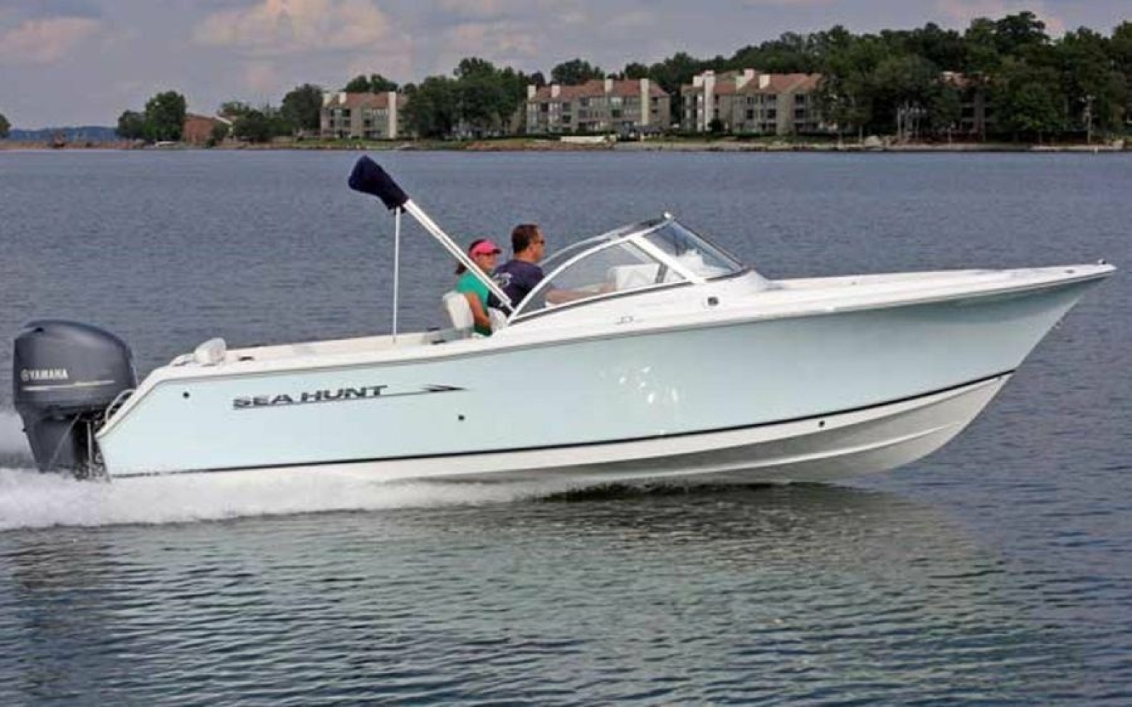 23ft Sea Hunt Yacht For Sale