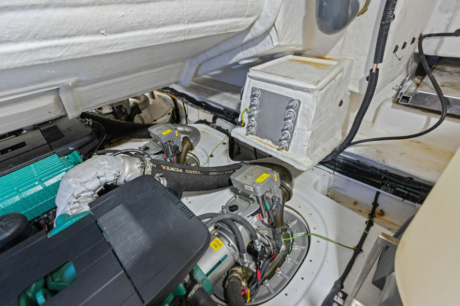 RADIO WAVES 55ft Azimut Yacht For Sale