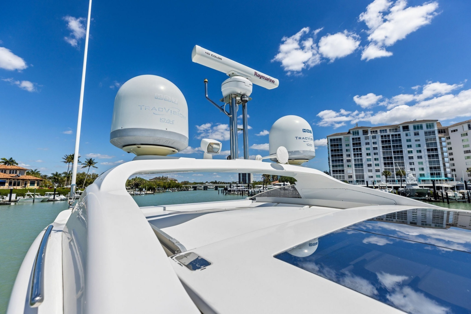 RADIO WAVES 55ft Azimut Yacht For Sale