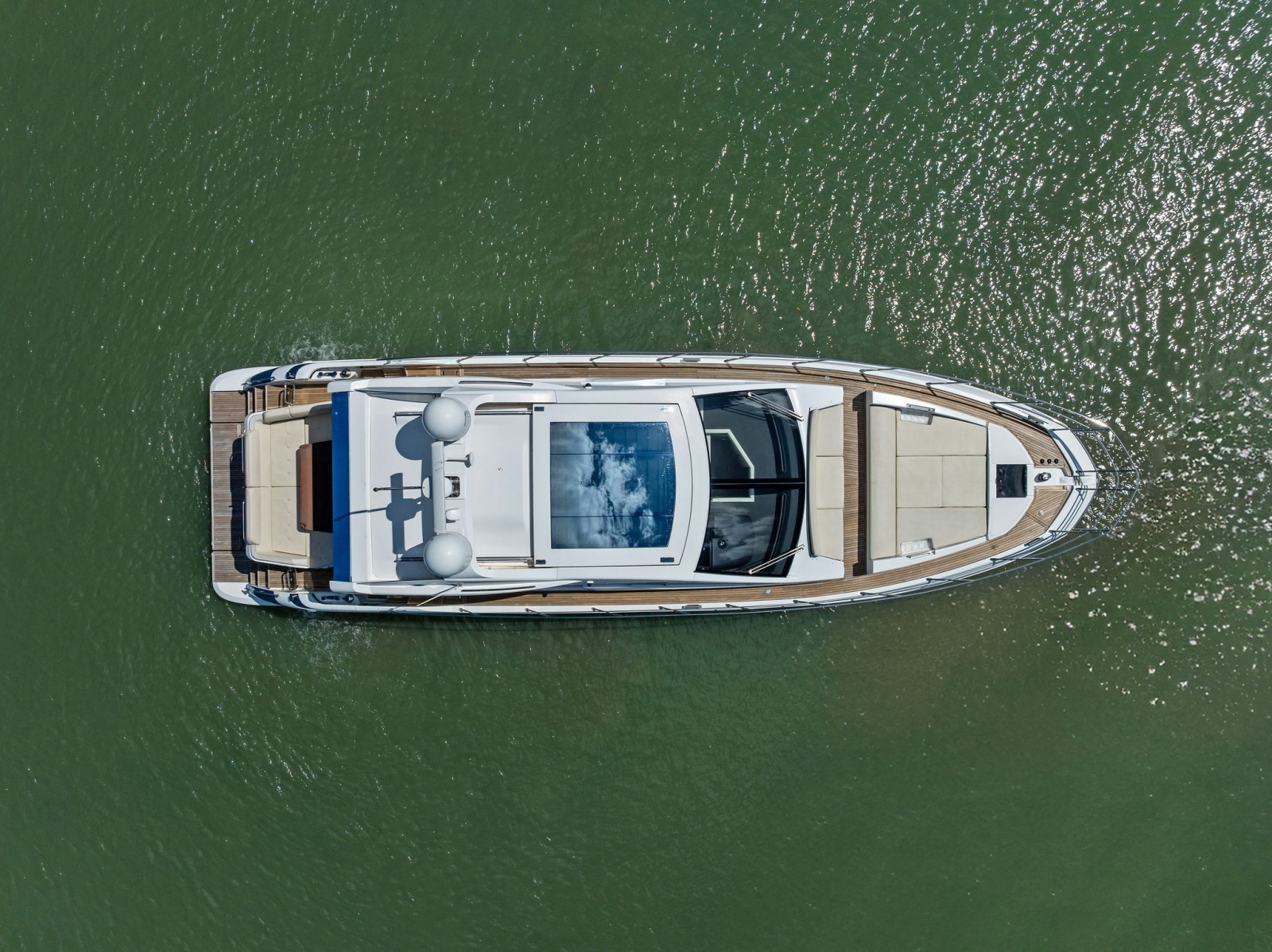 RADIO WAVES 55ft Azimut Yacht For Sale
