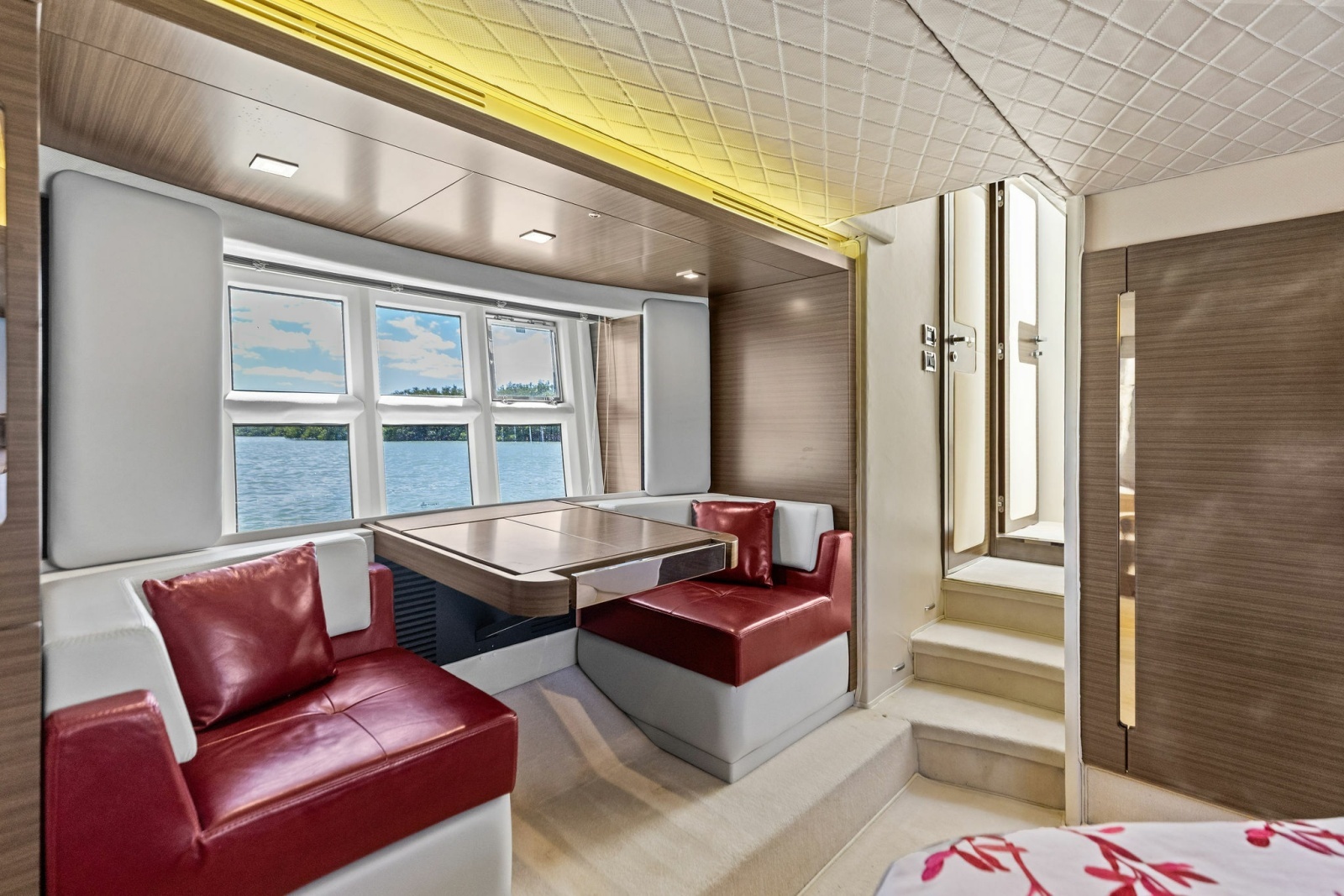 RADIO WAVES 55ft Azimut Yacht For Sale