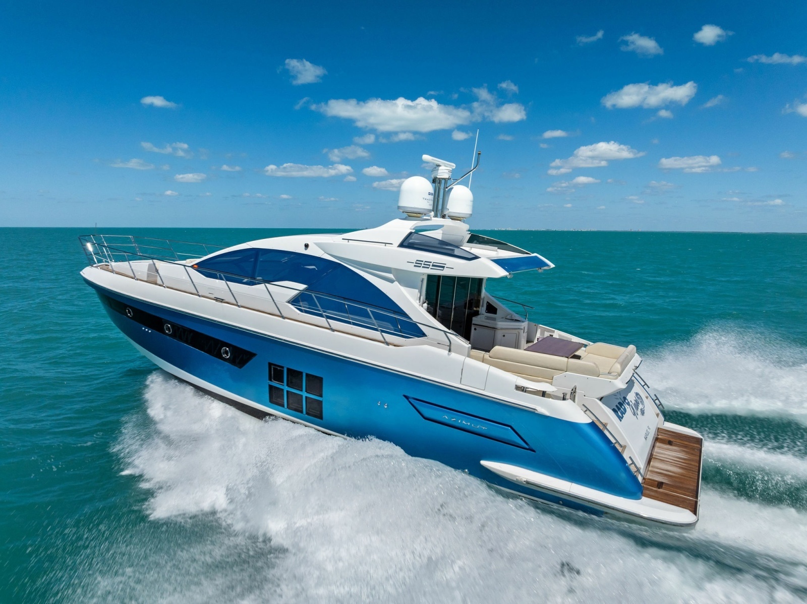 RADIO WAVES 55ft Azimut Yacht For Sale