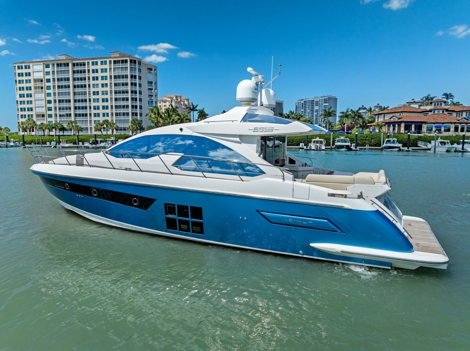 RADIO WAVES 55ft Azimut Yacht For Sale