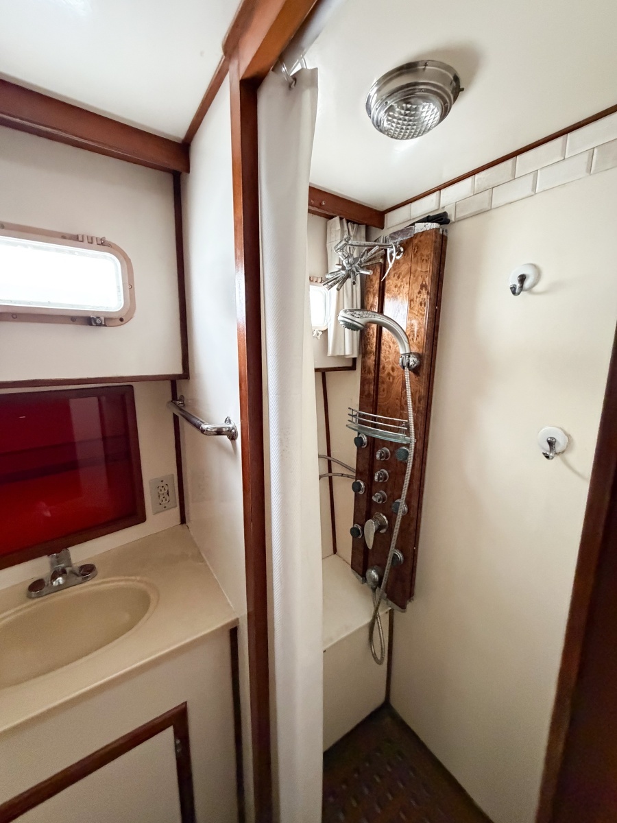 SOLIDARITY 52ft Jefferson Yacht For Sale