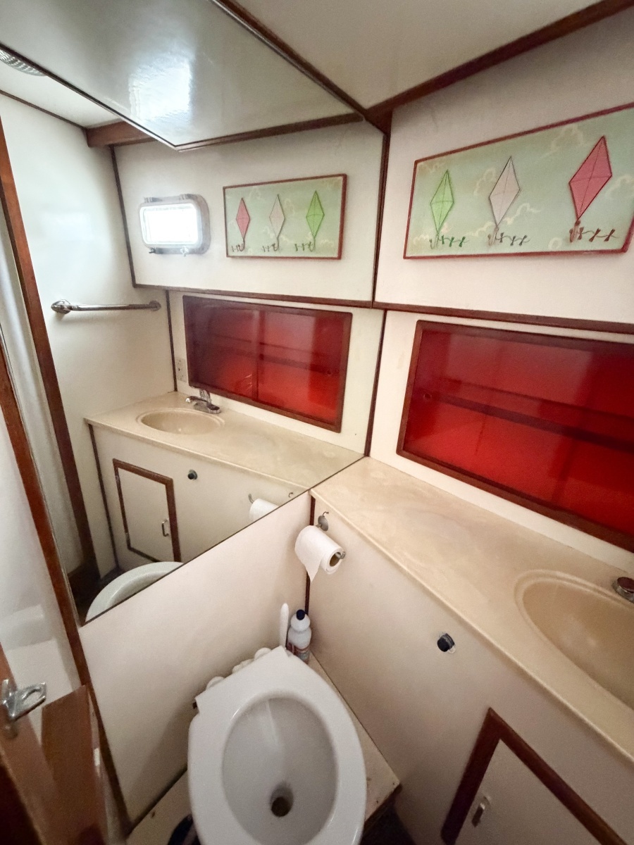 SOLIDARITY 52ft Jefferson Yacht For Sale