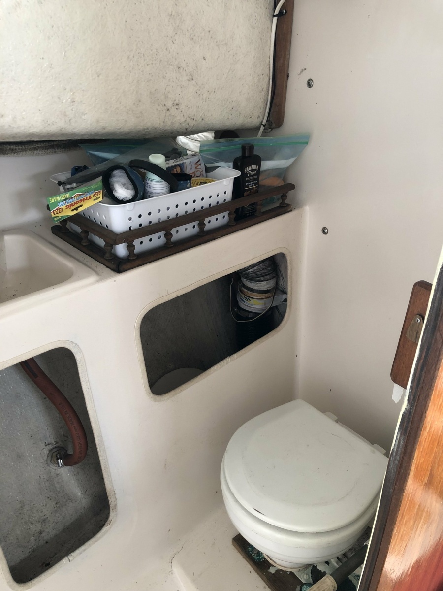 SPRAY 27ft Nauset Yacht For Sale