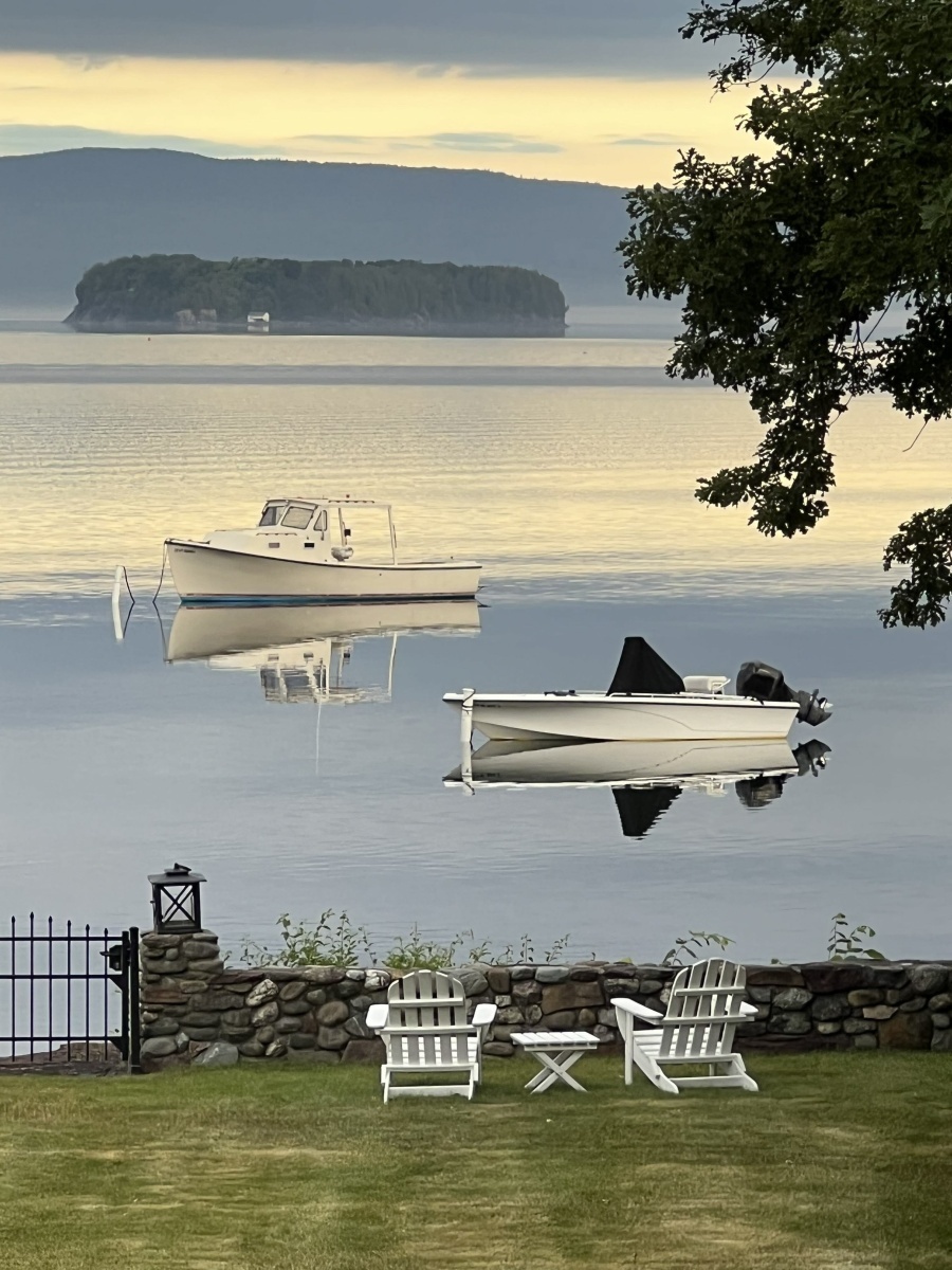 SPRAY 27ft Nauset Yacht For Sale