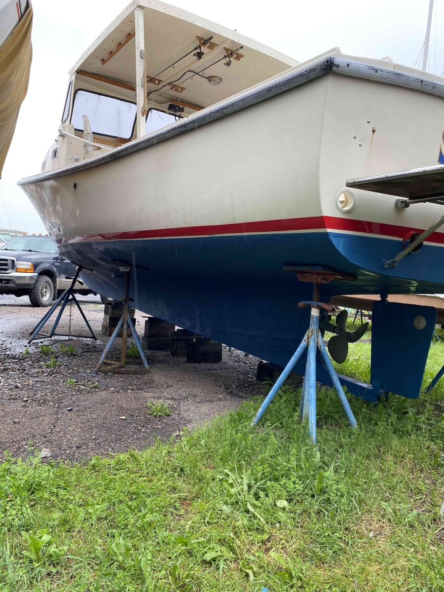 SPRAY 27ft Nauset Yacht For Sale