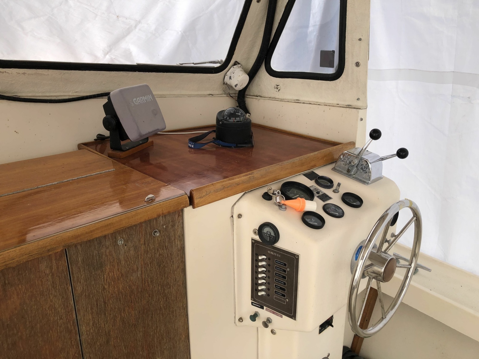 SPRAY 27ft Nauset Yacht For Sale