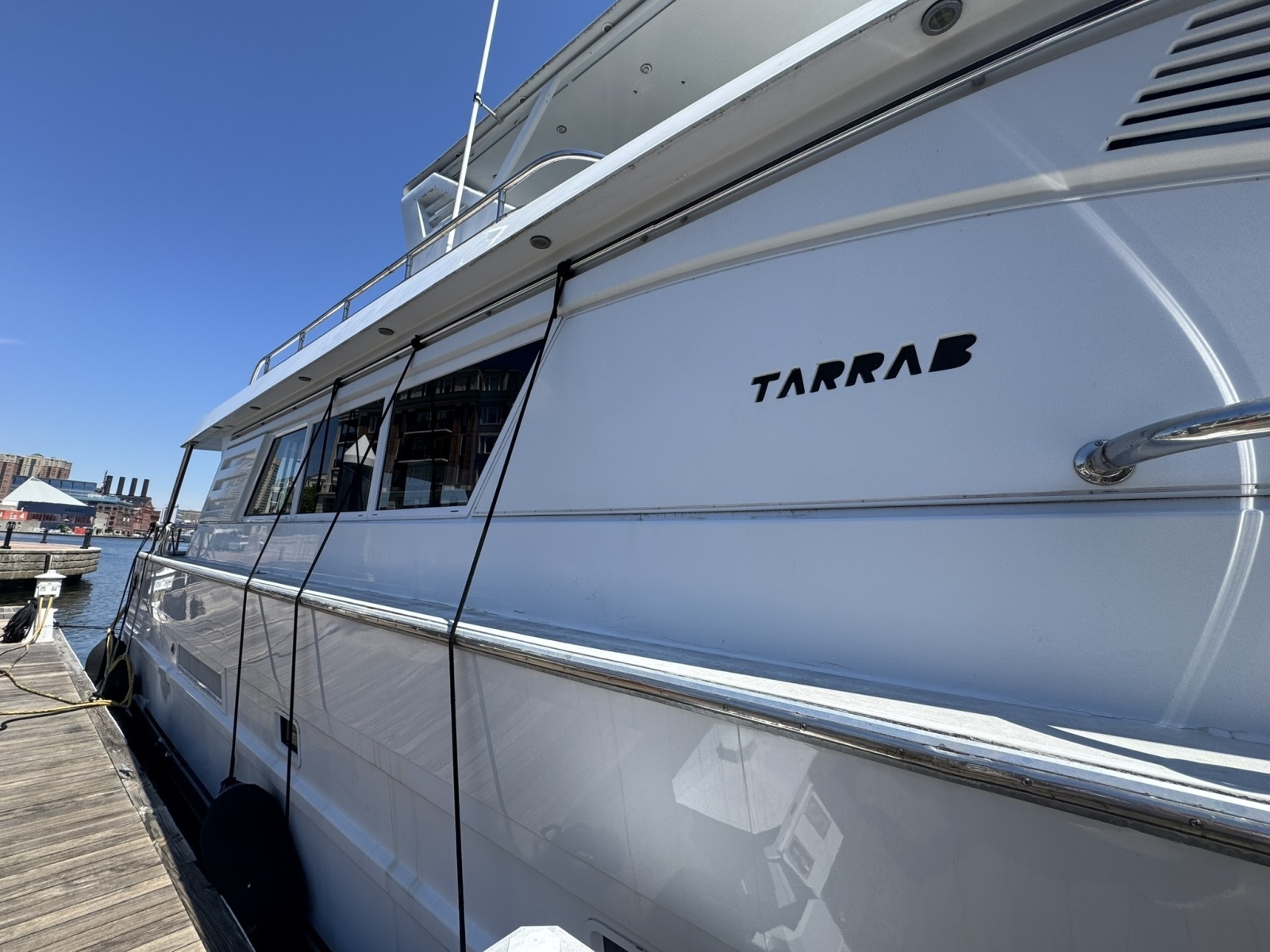 77ft Tarrab Yacht For Sale