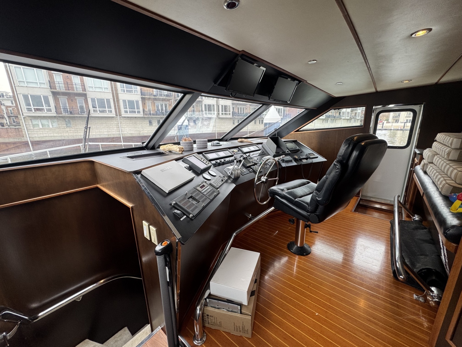 77ft Tarrab Yacht For Sale