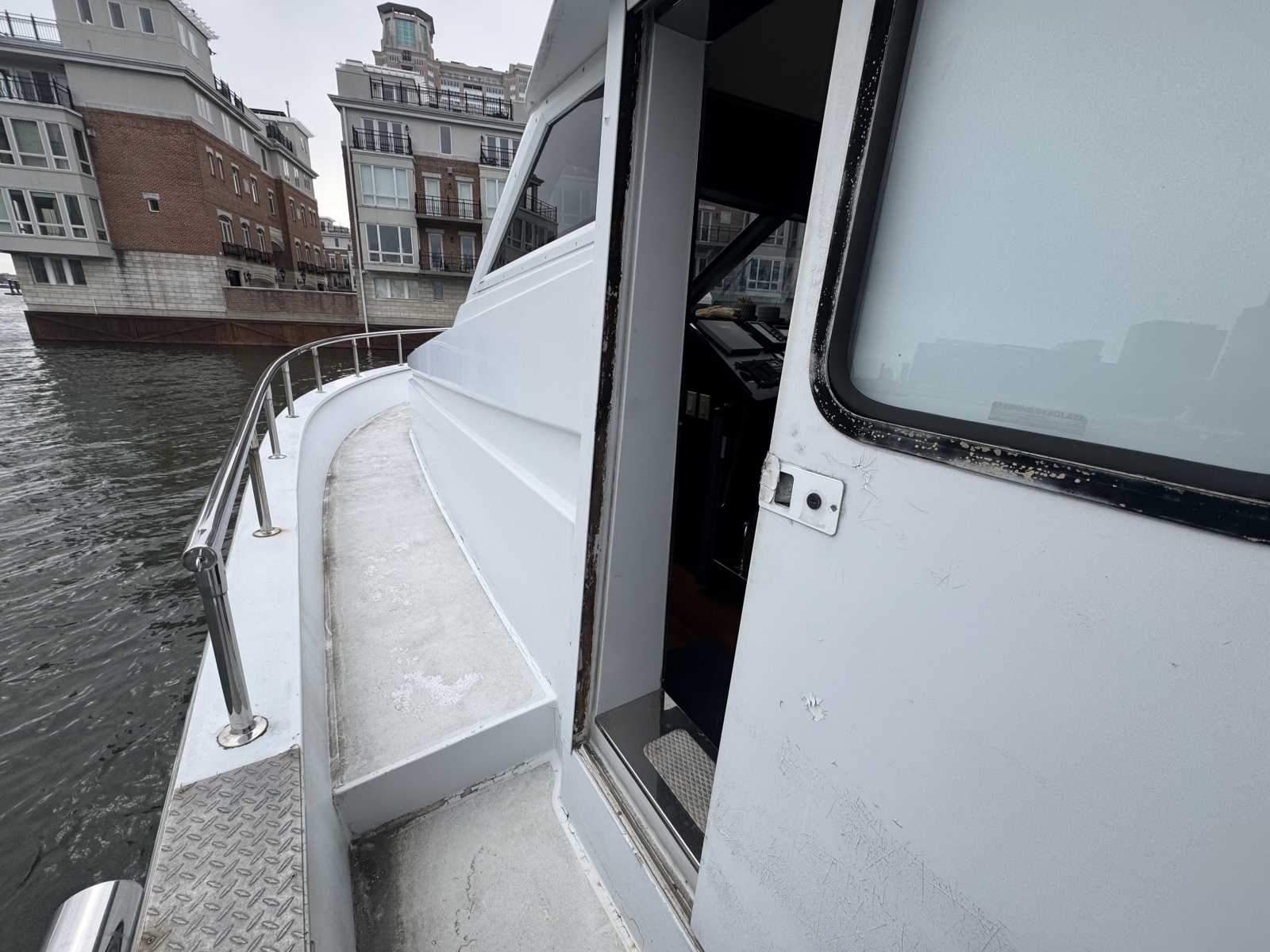 77ft Tarrab Yacht For Sale