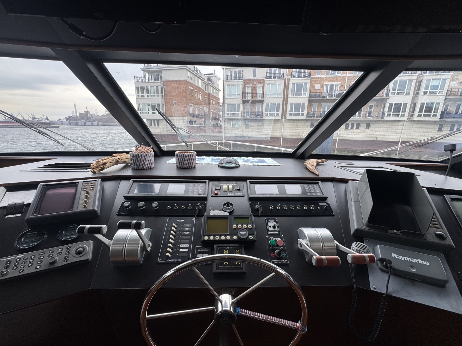 77ft Tarrab Yacht For Sale