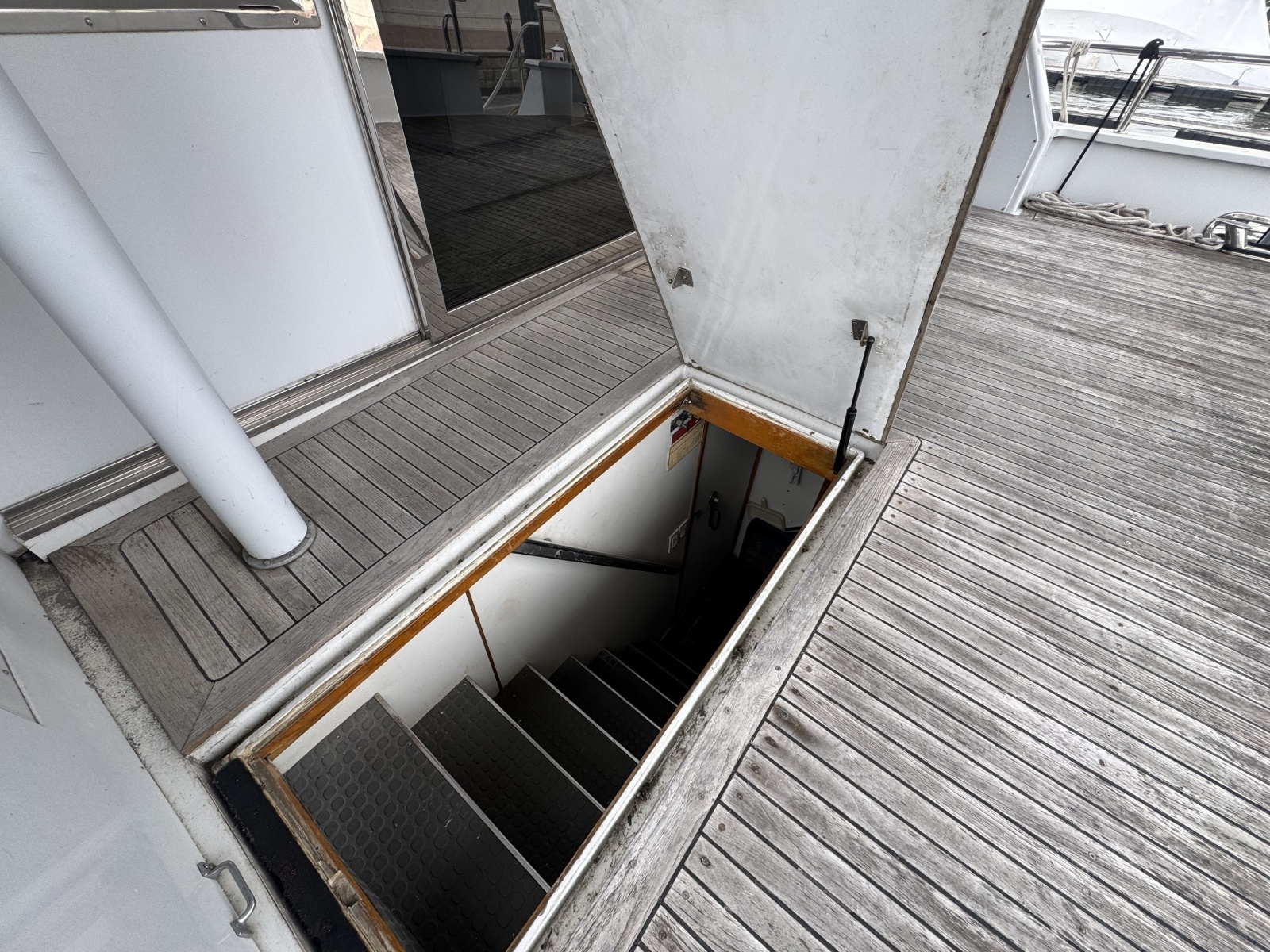 77ft Tarrab Yacht For Sale