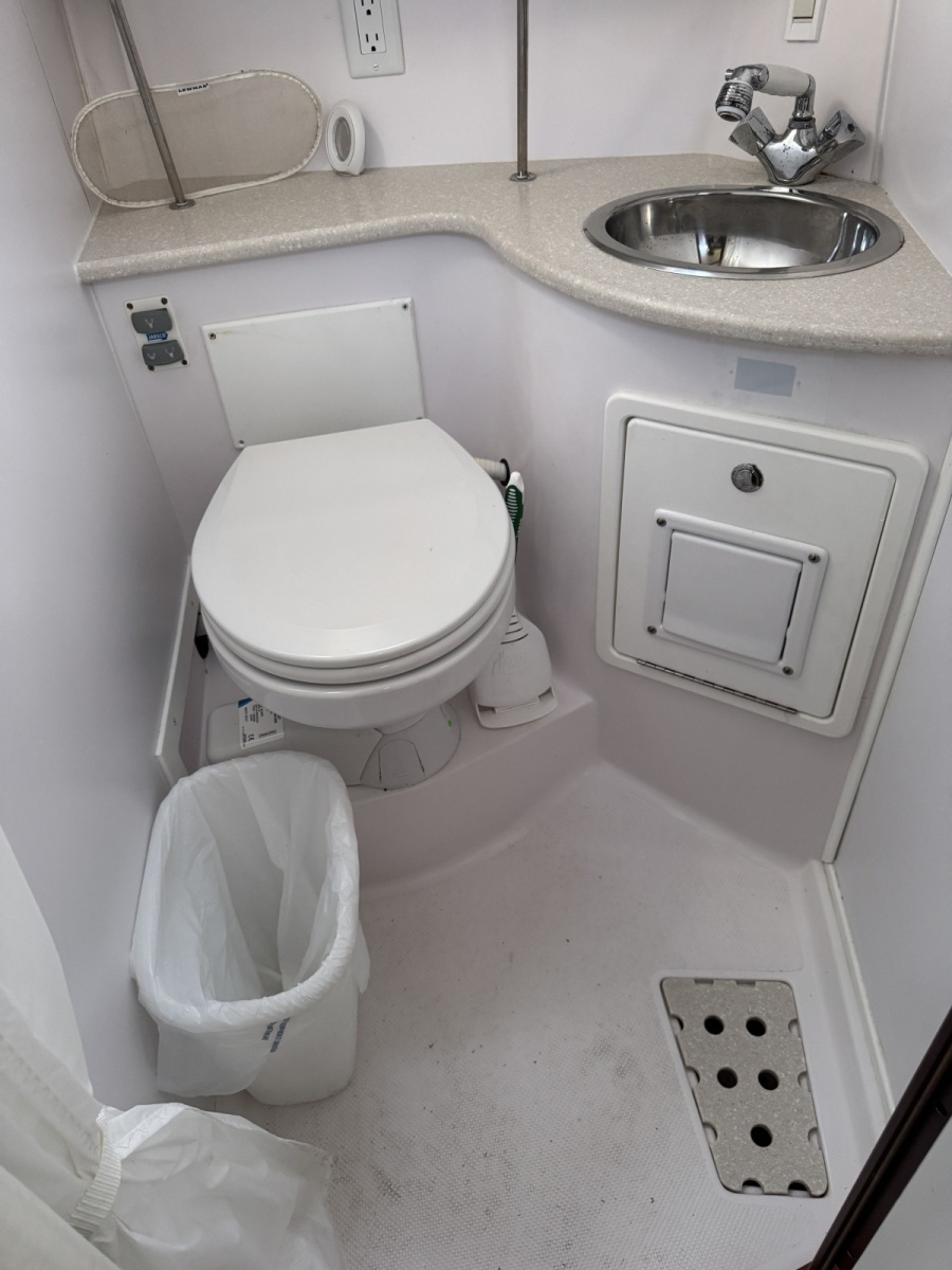 2019 Catalina 315