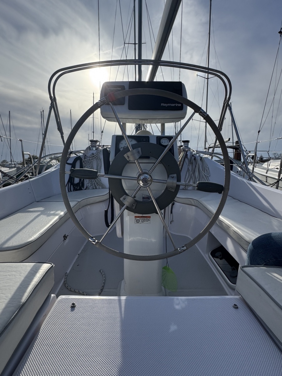 2019 Catalina 315