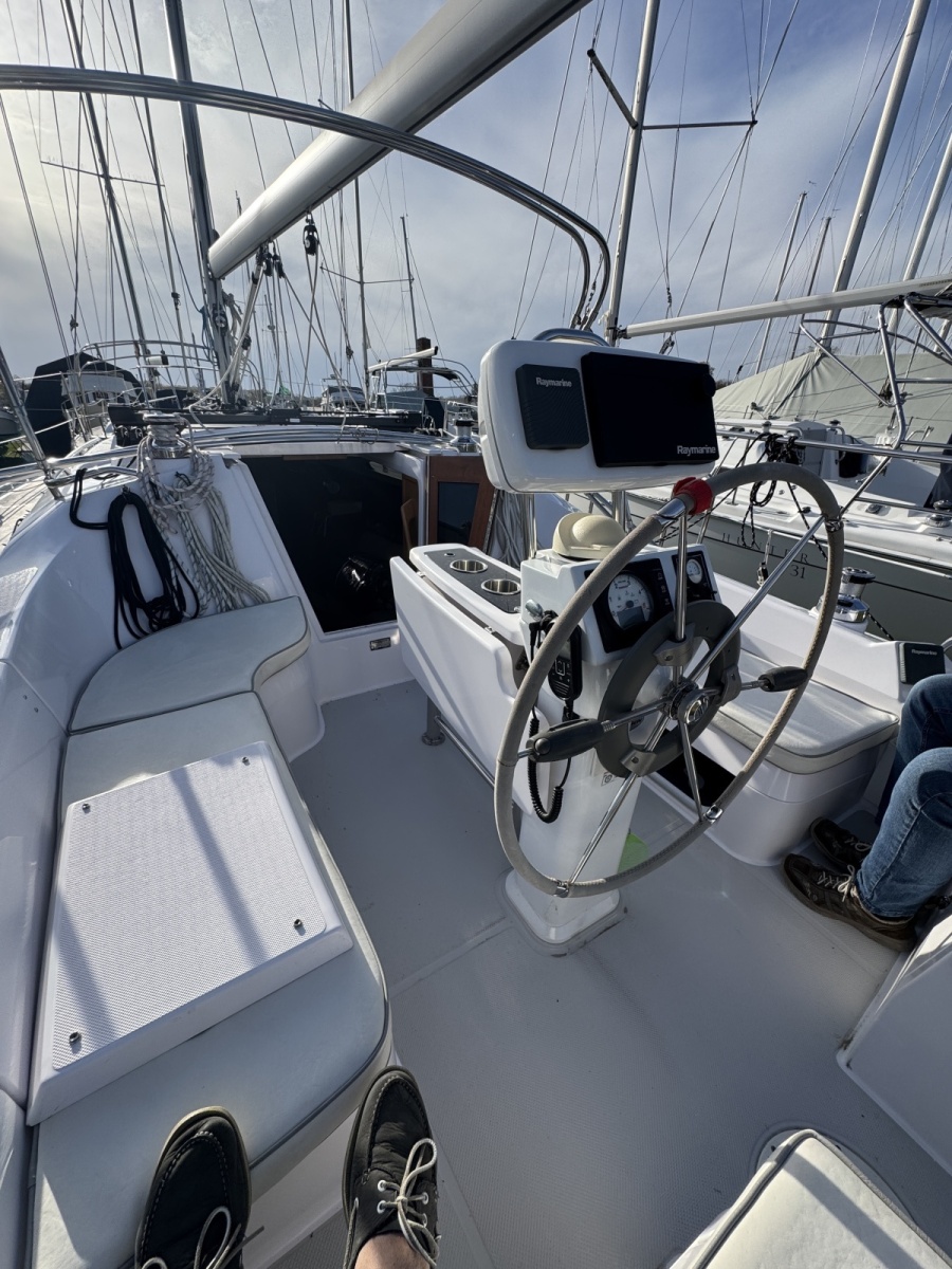 31' 2019 Catalina 315