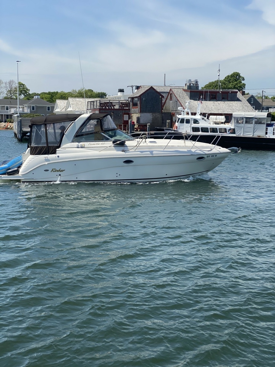 2005 Rinker Fiesta Vee 32