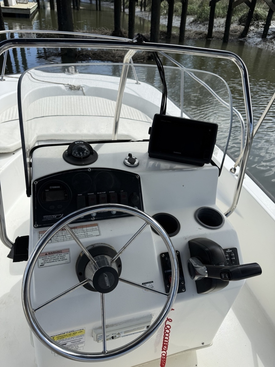 17' 2016 Boston Whaler Montauk 170