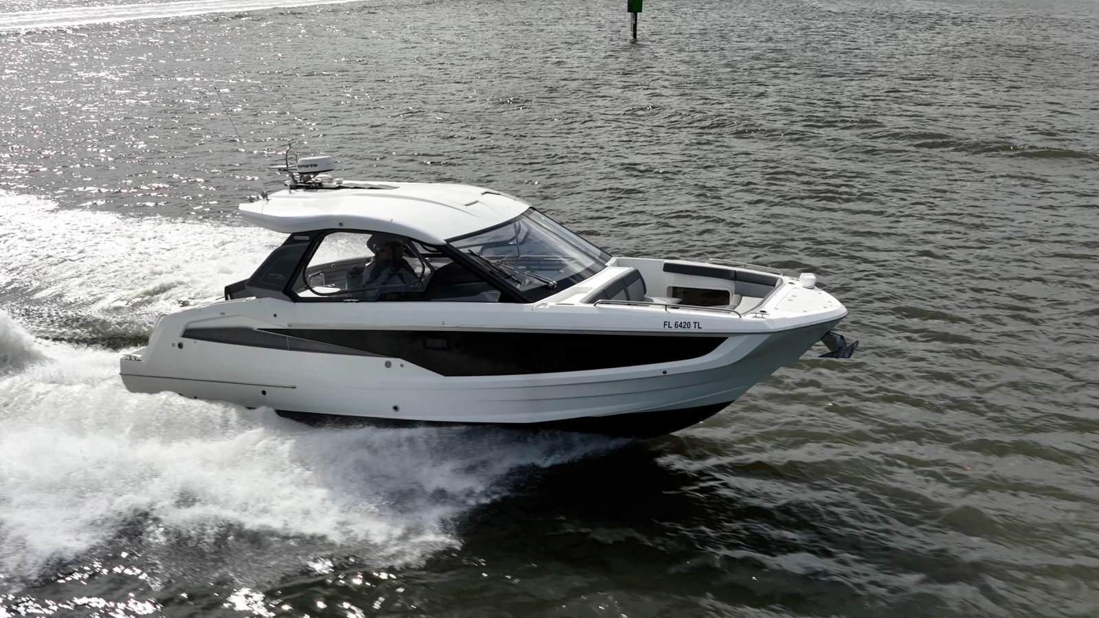 32' 2023 Galeon 