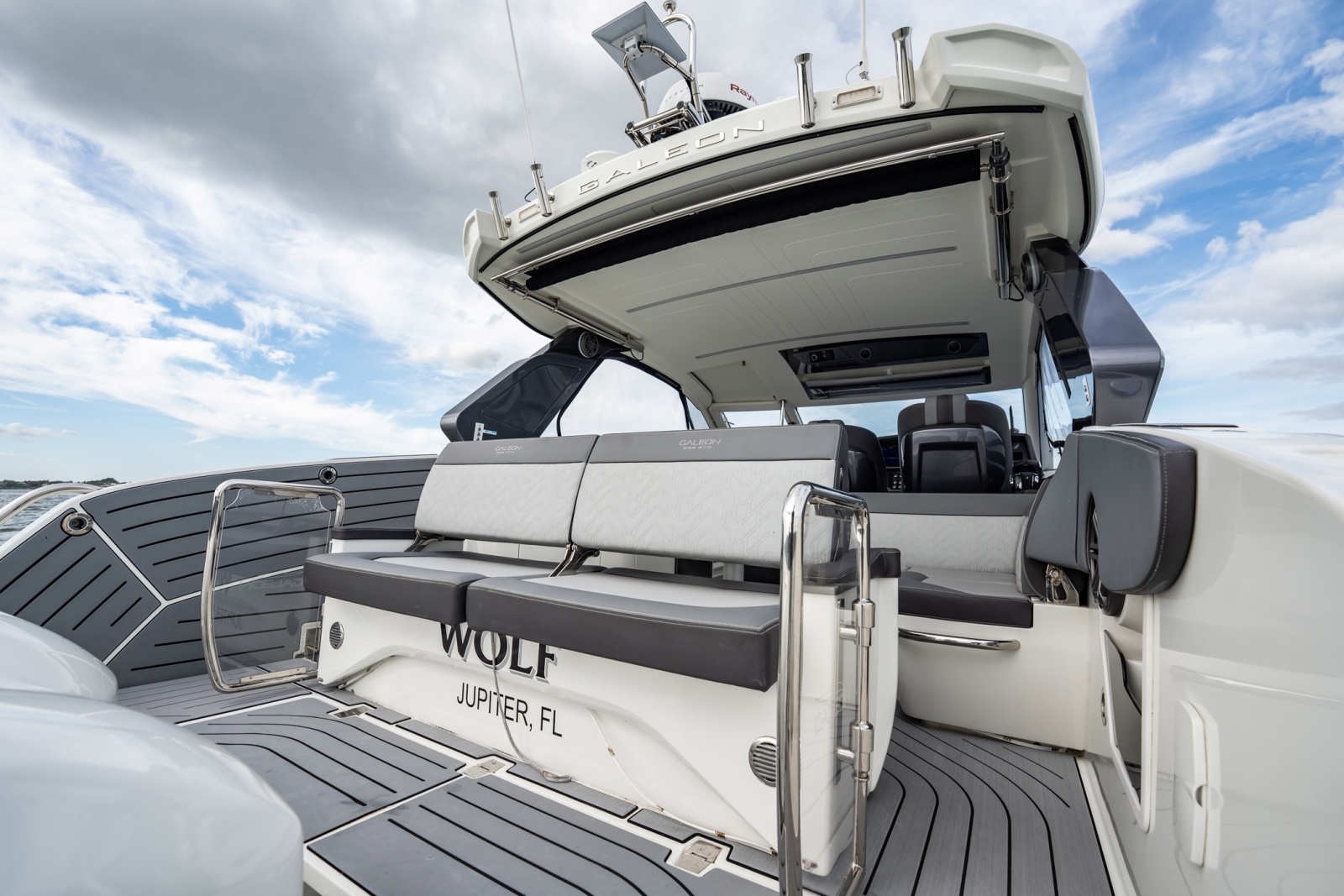 WOLF 32ft Galeon Yacht For Sale