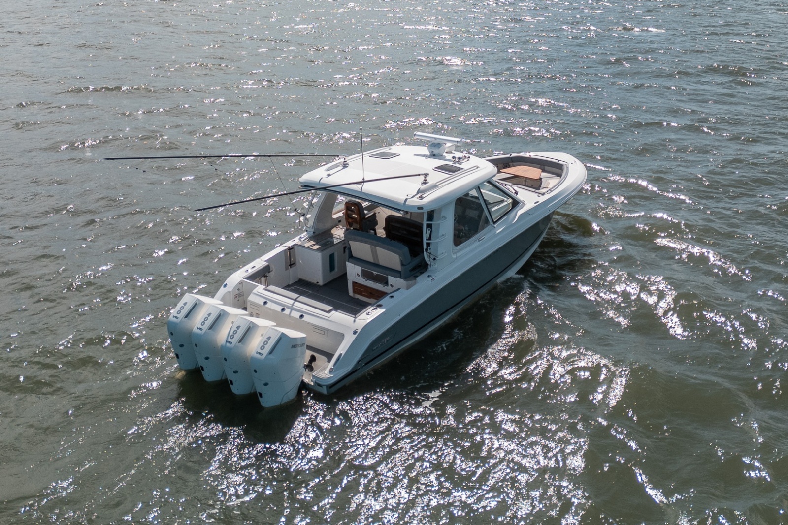 38' 2024 Boston Whaler 380 Realm