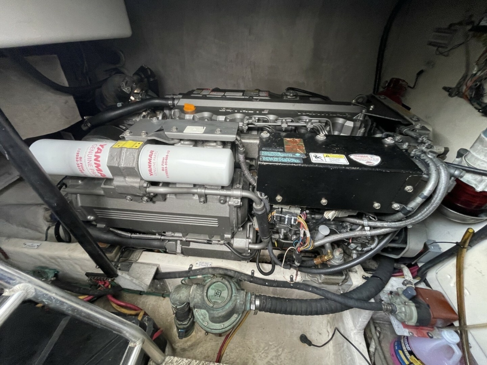 Illuminator 31ft Luhrs Yacht For Sale