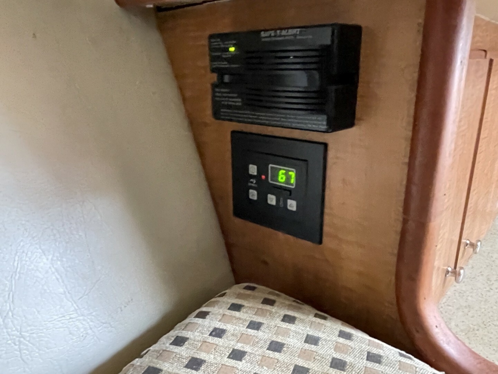 Illuminator 31ft Luhrs Yacht For Sale