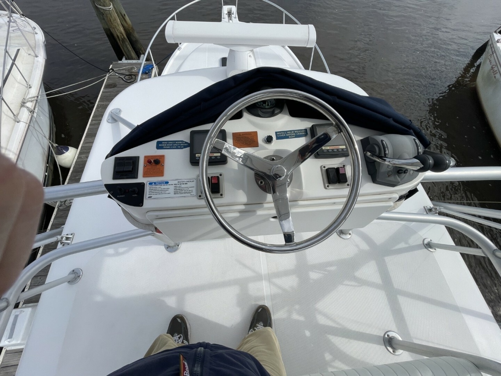 Illuminator 31ft Luhrs Yacht For Sale