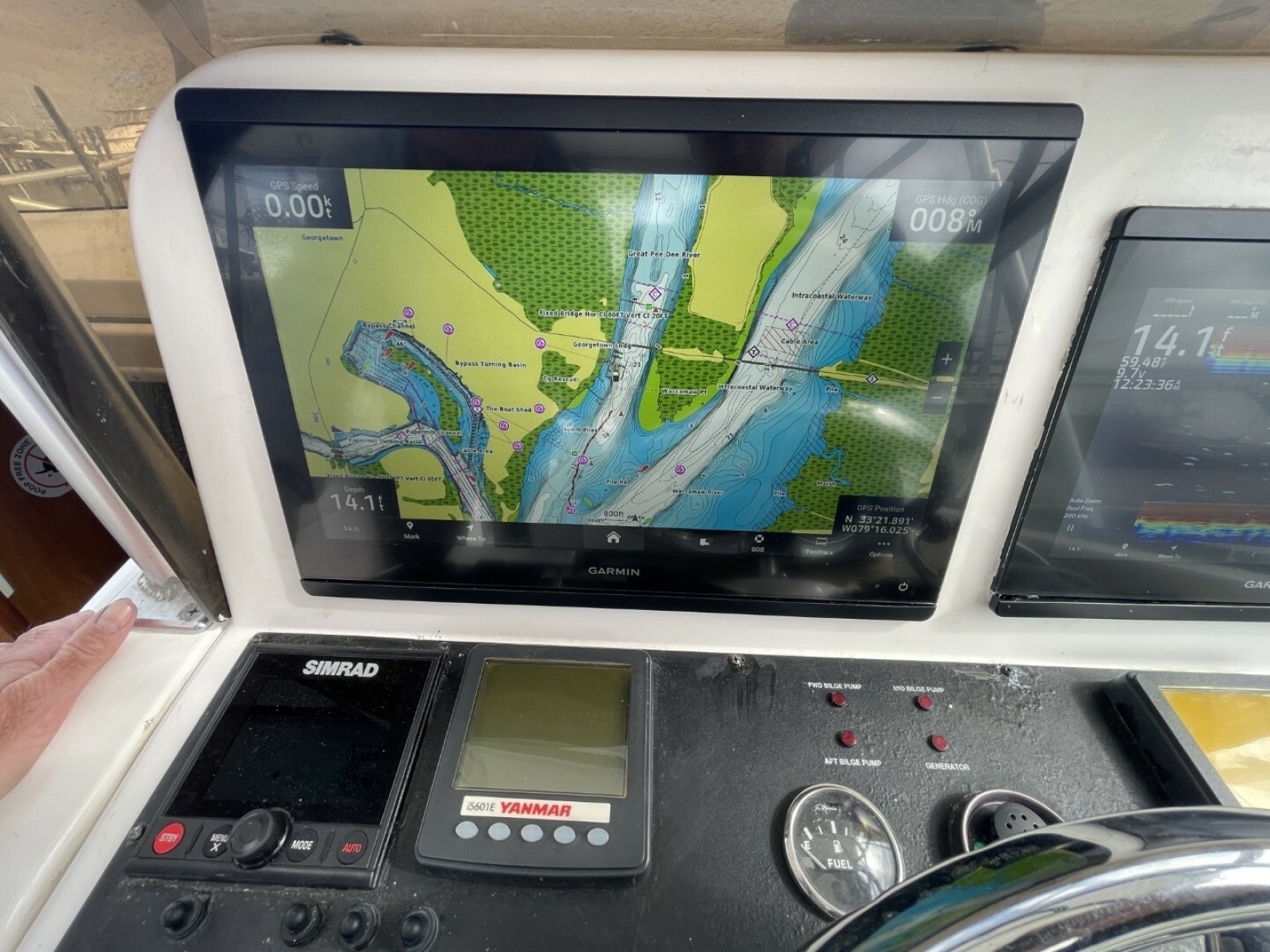 Illuminator 31ft Luhrs Yacht For Sale