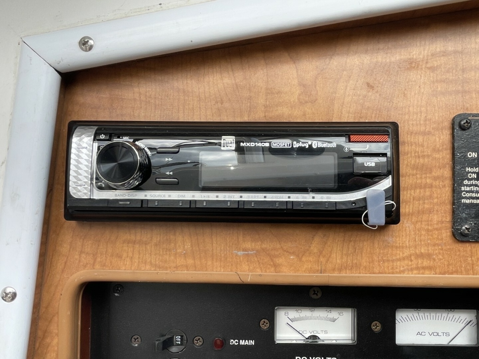 Illuminator 31ft Luhrs Yacht For Sale