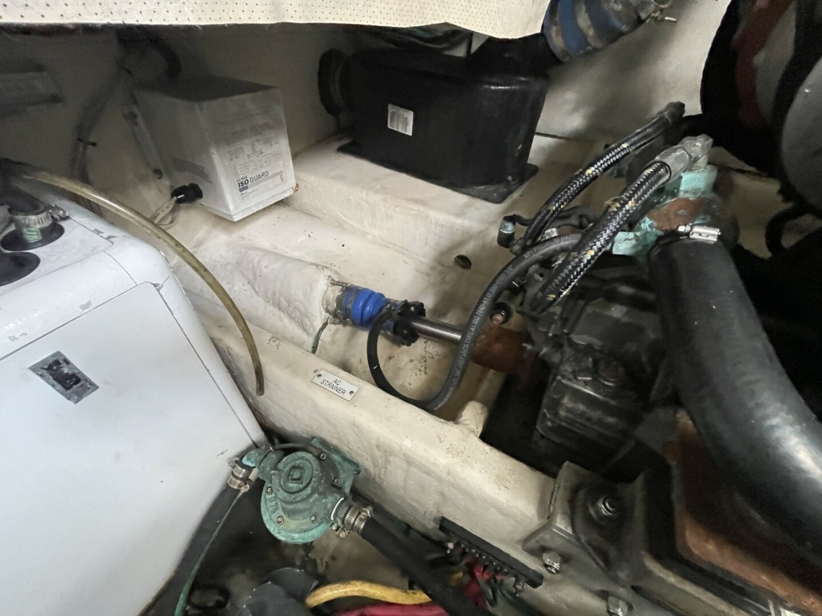 Illuminator 31ft Luhrs Yacht For Sale