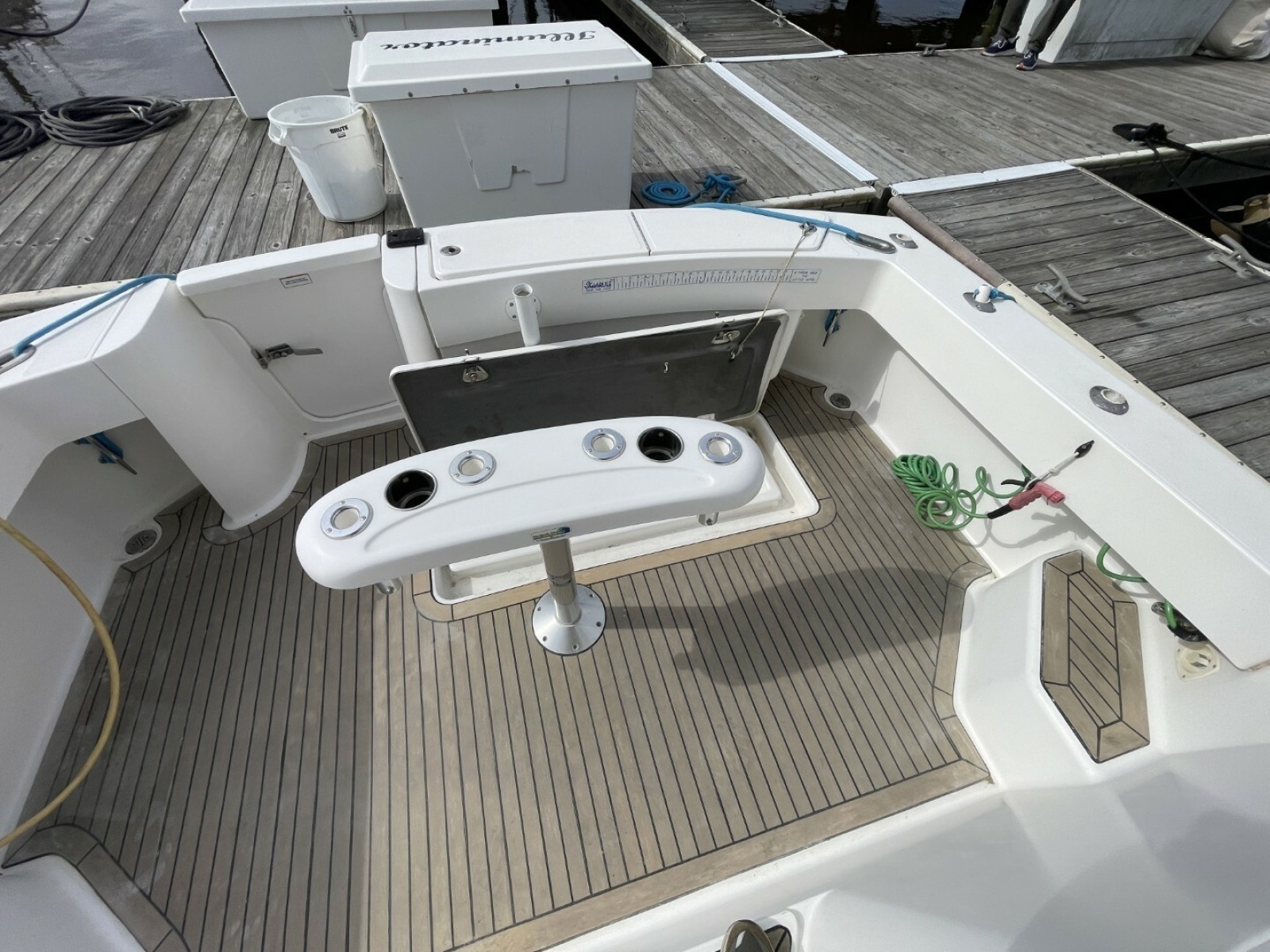 Illuminator 31ft Luhrs Yacht For Sale