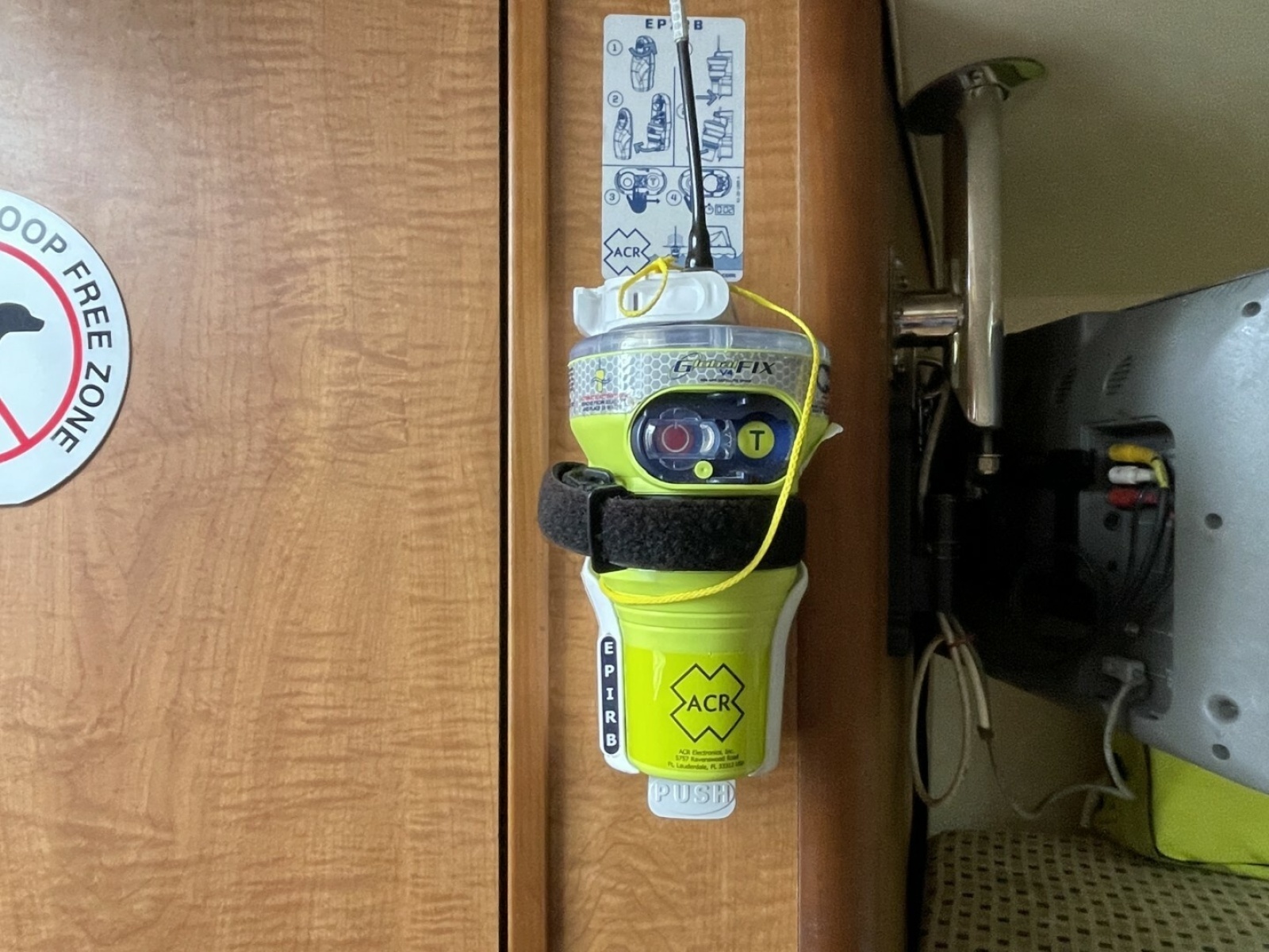 Illuminator 31ft Luhrs Yacht For Sale