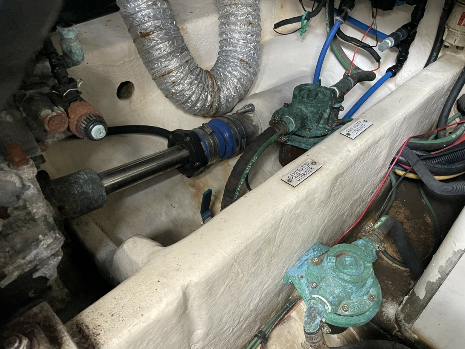 Illuminator 31ft Luhrs Yacht For Sale