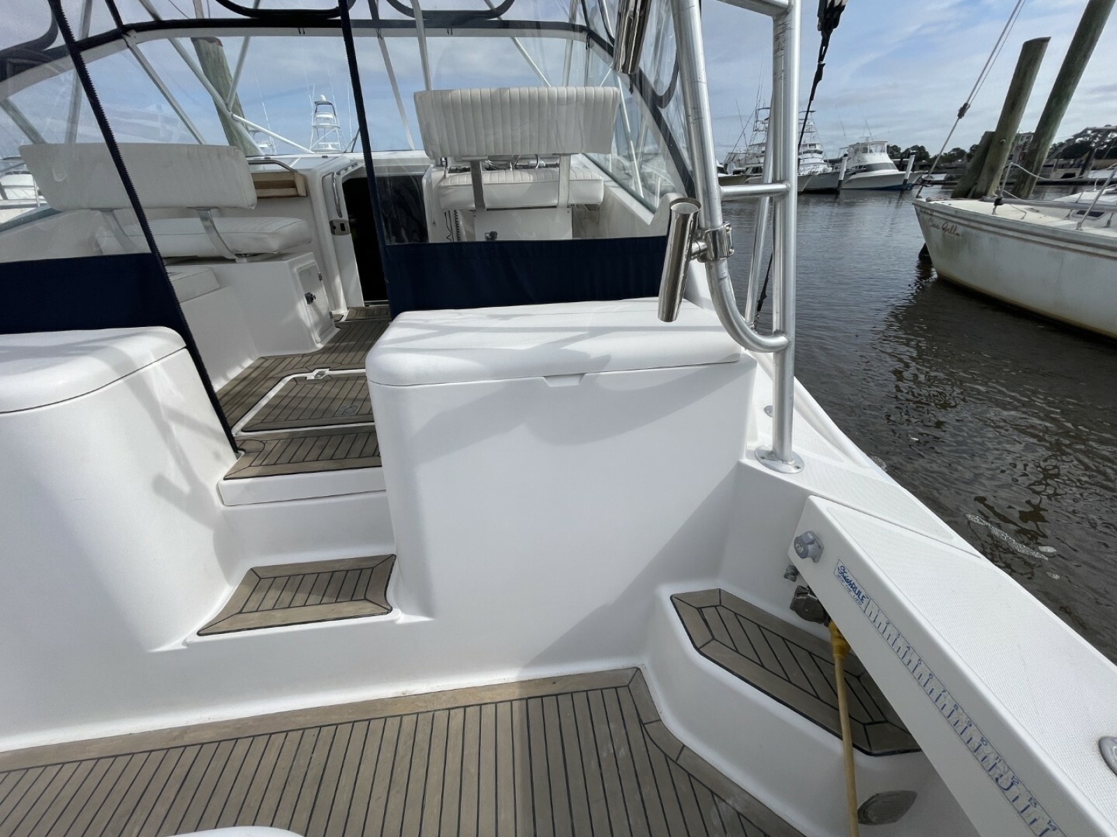 Illuminator 31ft Luhrs Yacht For Sale