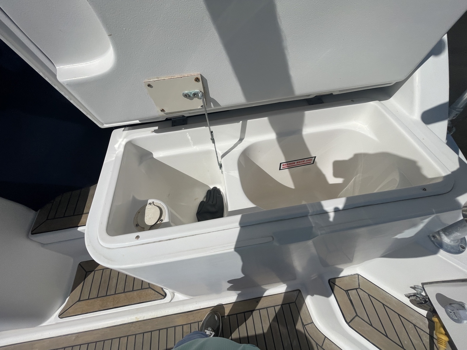 Illuminator 31ft Luhrs Yacht For Sale
