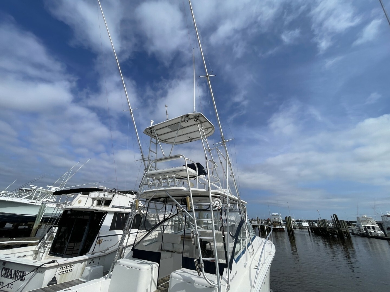 Illuminator 31ft Luhrs Yacht For Sale