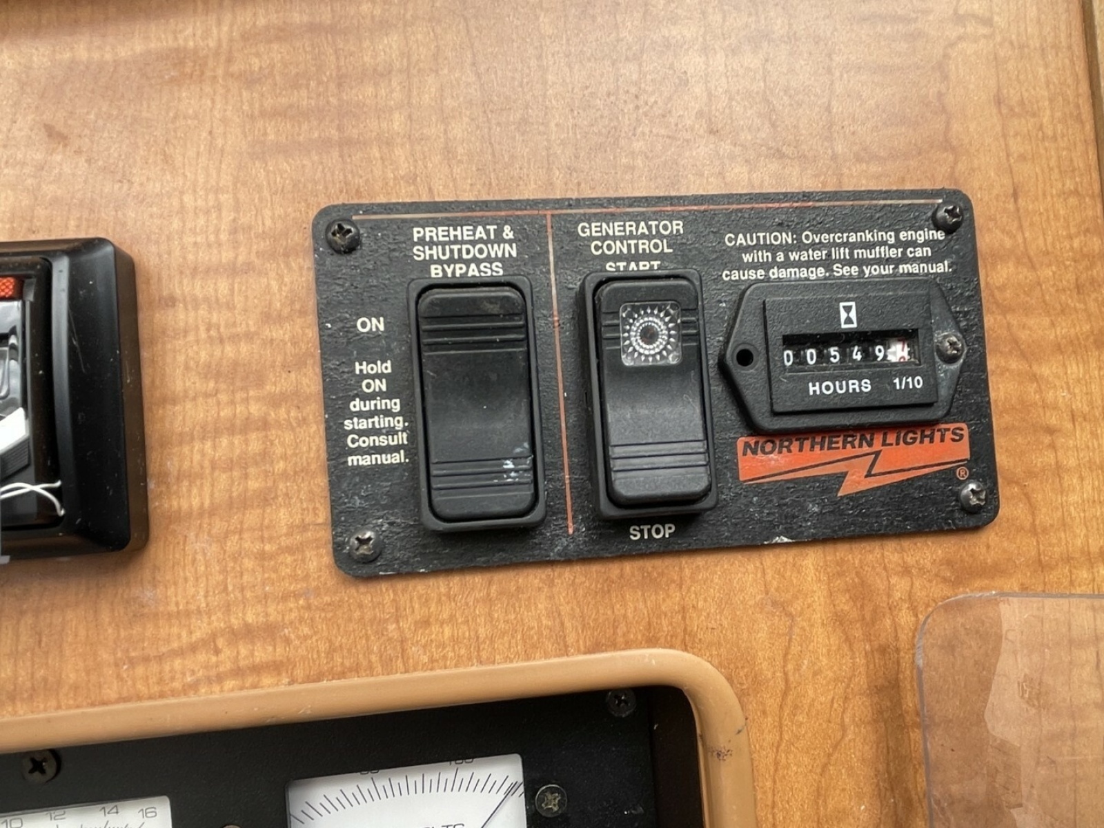 Illuminator 31ft Luhrs Yacht For Sale