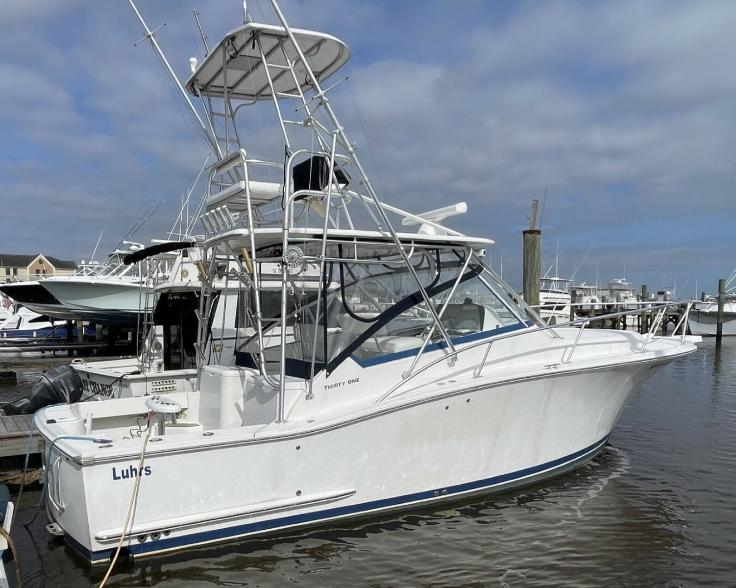 Illuminator 31ft Luhrs Yacht For Sale